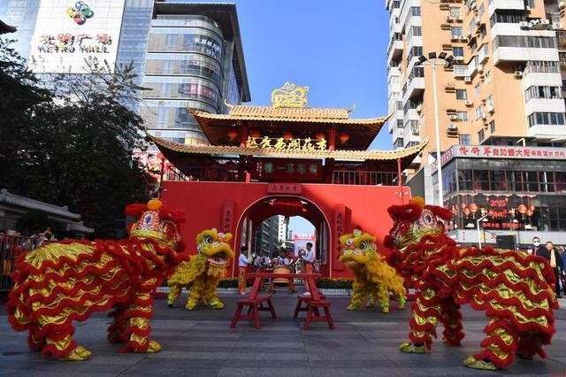 春节习俗之逛花市，春节前逛花市（逛花市、摆年桔这些广式年俗又从何而来）