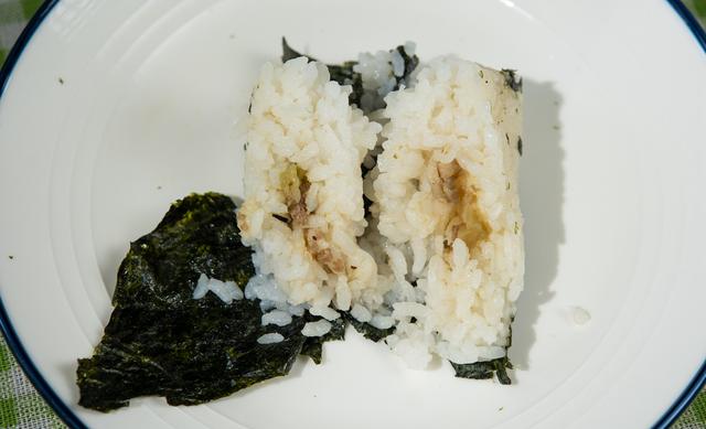 普通的饭团怎么做，普通的饭团怎么做视频（可能是最快吃一顿饭的方式）