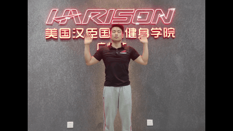 引体向上训练方法与技巧，引体向上标准动作和练习方法（引体向上，能搞定了）