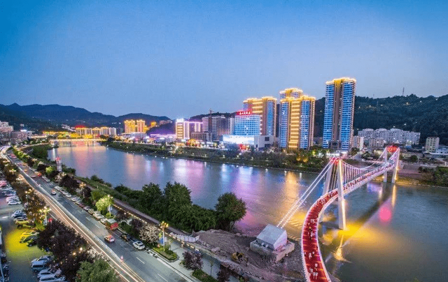 襄樊和襄阳是一个地方吗，湖北省襄樊市和襄阳市一样吗（湖北1个由镇升格的地级市）