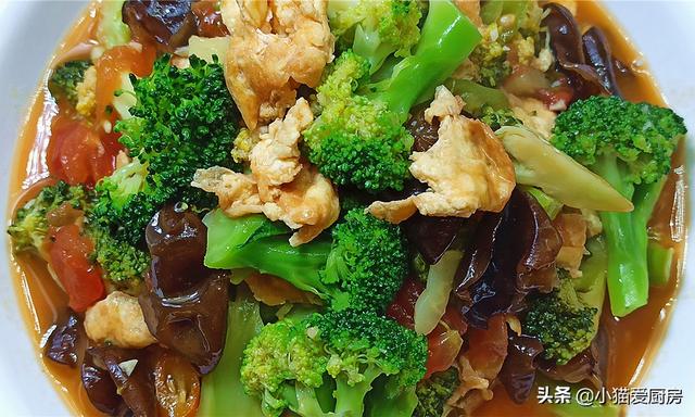 西兰花怎么炒才好吃，1个西蓝花2个鸡蛋