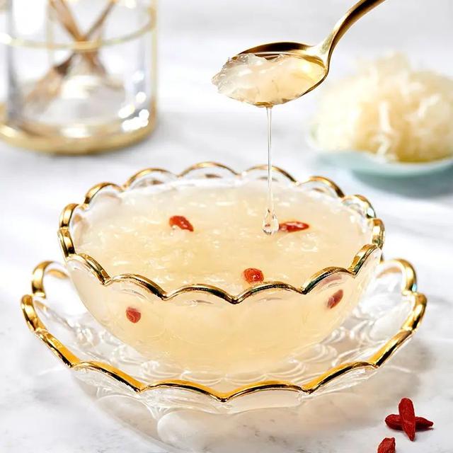 怎样炖燕窝的方法，如何炖燕窝步骤（怎样正确的炖煮燕窝）