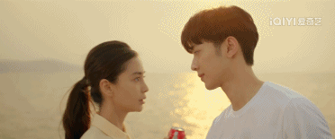 一垒打在爱情中是什么意思，全垒打在爱情中什么意思（现在的年下爱情都这么露骨吗）