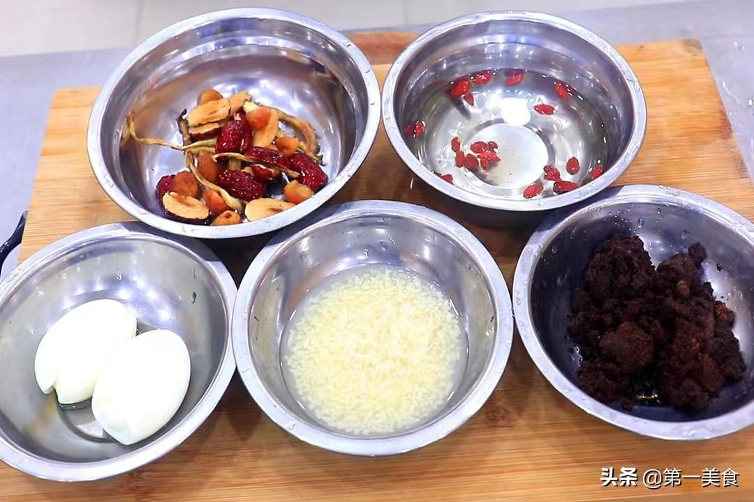 排毒养颜汤的做法，排毒养颜汤的做法及配方（聪明女人都会喝的6道养颜汤）