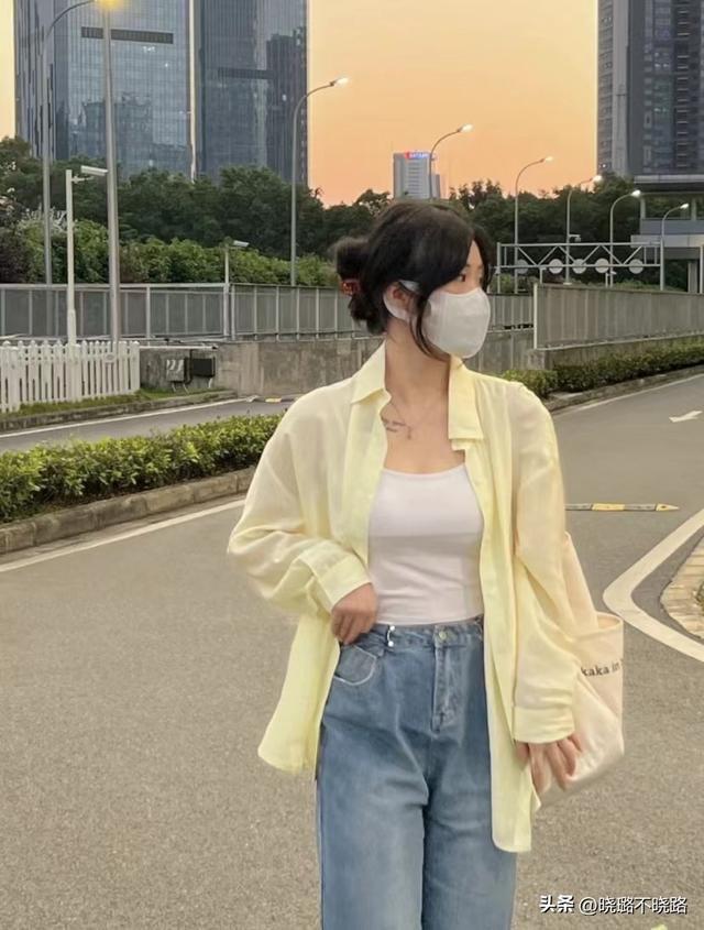 早春流行的牛仔外套，今年这3件正受宠