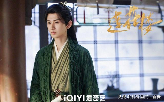 琉璃成毅简介，《琉璃》《长安诺》《沉香如屑》全是苦情男主