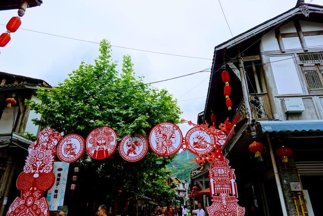 彭州太阳湾风景区，彭州太阳湾景区下雪（<5>彭州·海窝子古镇）