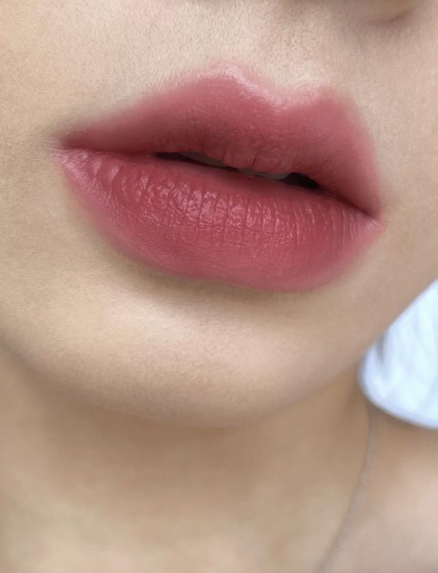 有哪些适合素颜的口红，适合素颜妆的口红（女人“素颜”必备的气质的单品）