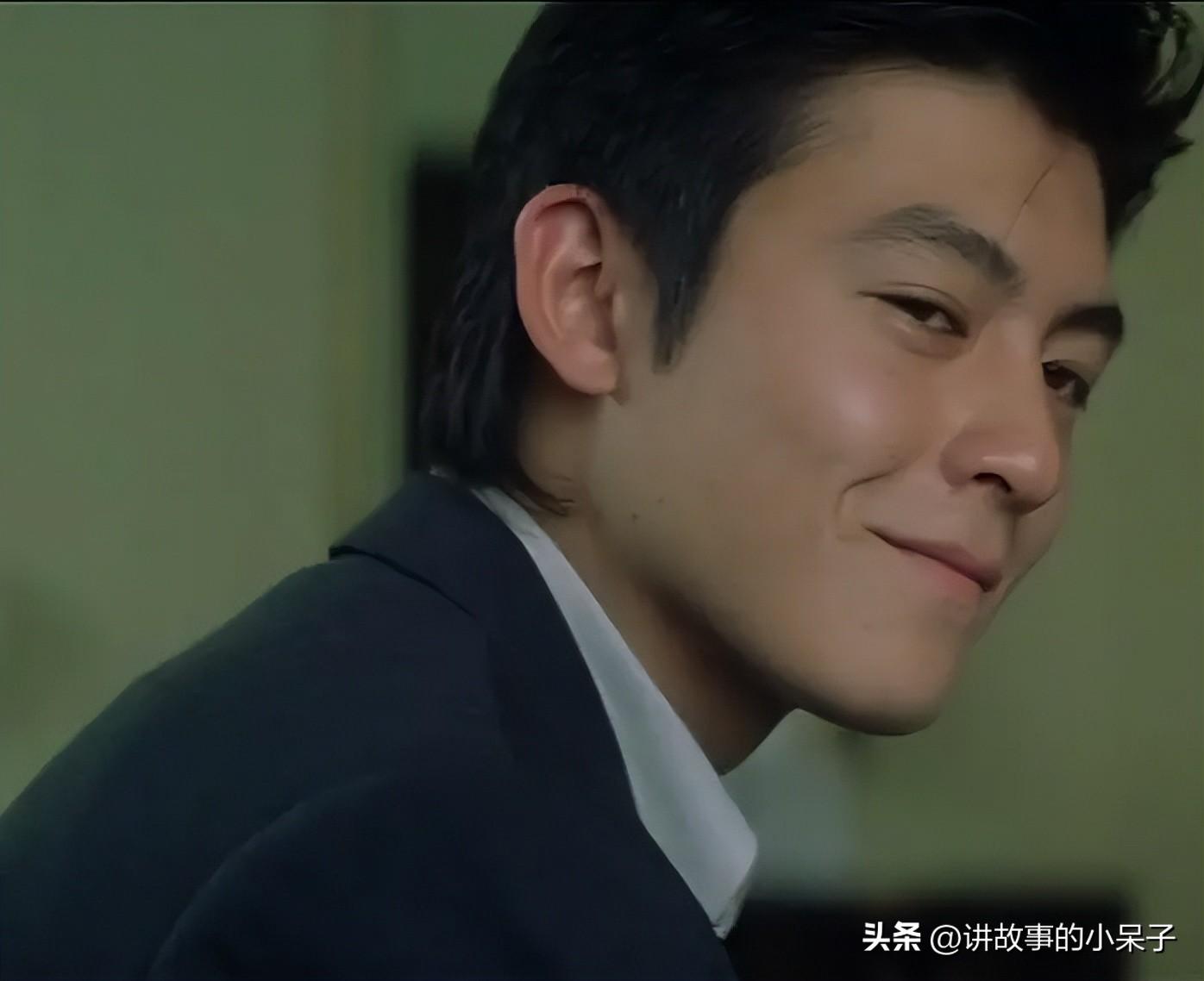 讲了黑帮龙头倪坤被杀,大家伺机而动,谁料被不起眼的倪永孝(吴镇宇)