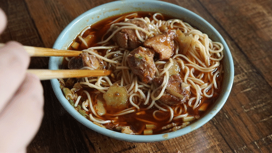 附近美食餐厅推荐表，顺德附近美食餐厅推荐（乐山超好吃的40家美食小站）