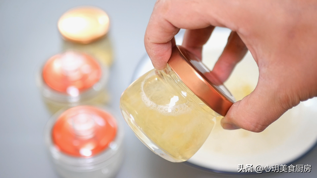 燕窝需要泡发多久，燕窝泡发要多久（6小时泡发5倍大）