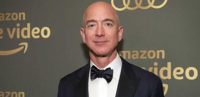 世界财富排名个人，22年全球财富排行榜（2023年最新世界十大首富榜单）