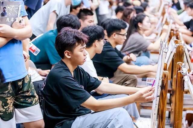 羊简笔画 手把手教你画出超可爱卡通绵羊，羊简笔画（全网都在“羊了个羊”）