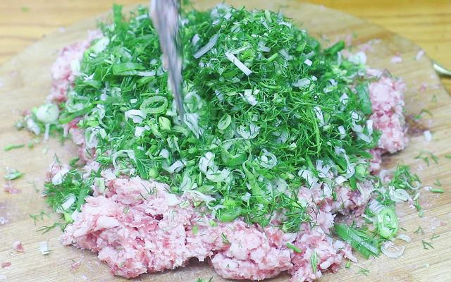 怎么做煎饺，空气炸锅怎么做煎饺（吃菠菜芹菜不如吃它）