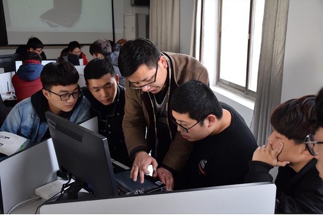 武汉光谷职业技术学院，武汉高职专科学校一览表（武汉光谷职业学院互联网+学院）