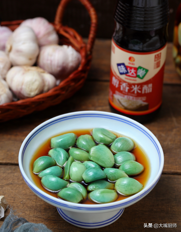 腊八蒜用什么醋，腊八蒜用什么醋好（教你3个技巧）