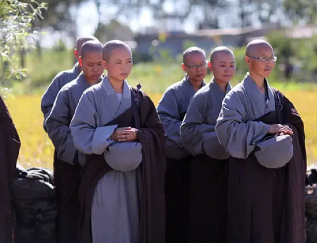 辽宁大悲寺苦行僧，辽宁大悲寺苦行僧说法（日睡4小时吃一餐）