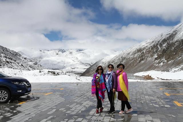 有什么成语描写赞美拉萨的天空，形容拉萨的天空的词语（天上西藏大美于行）