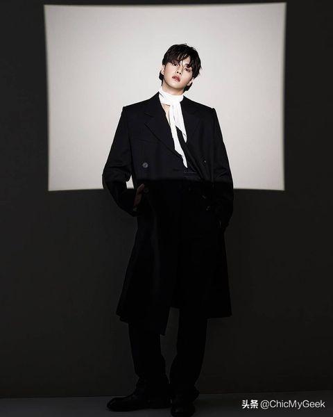 最帅的动漫男主角，日本动漫男主角帅气腹黑排行榜（“撕漫男”就是为他发明的）