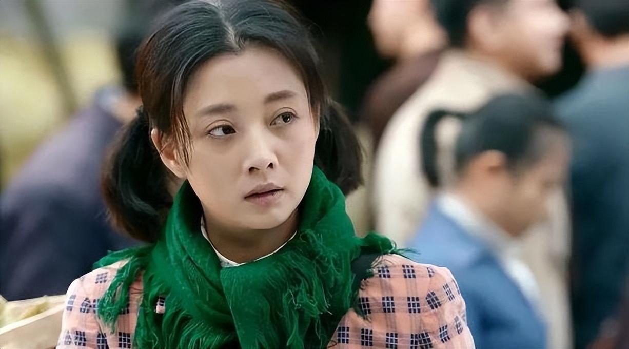 殷桃个人资料简介（“人间尤物”殷桃，情途坎坷） 第21张
