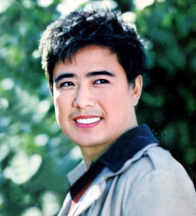 梦见山崩海啸什么意思，梦见山崩海啸,洪水滔天是怎么回事（与刘晓庆结婚离婚）