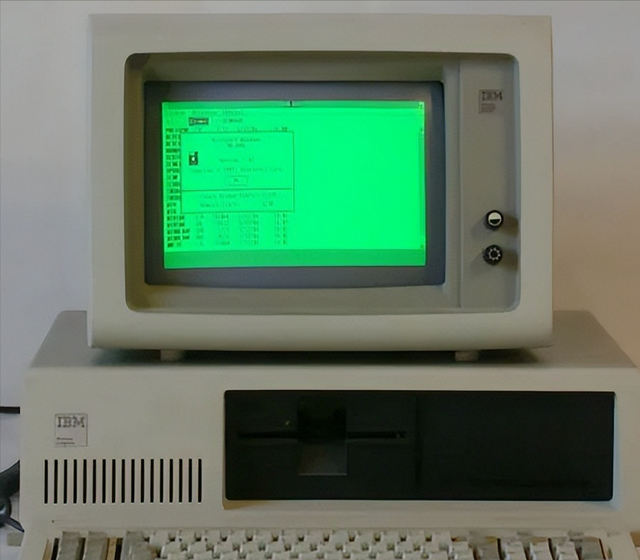 7月12日是什么节日，每年的7月12日是什么节日（历史上的今天：8月12日）