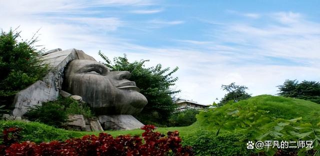 西双版纳旅游介绍，最全西双版纳旅游攻略（西双版纳——素有植物、动物王国的美称）