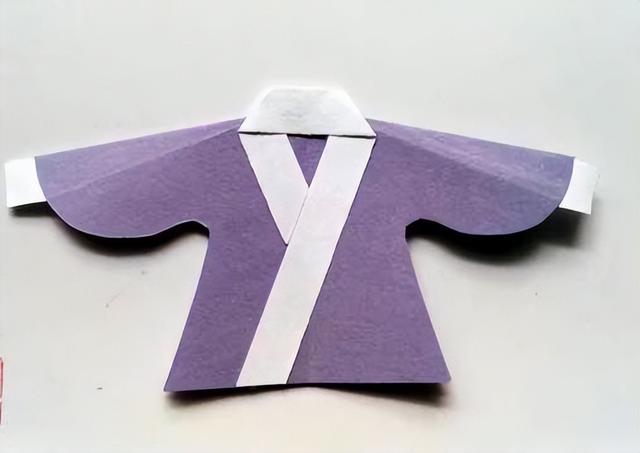 衣服折纸步骤图解，衣服折纸步骤图解简单（用纸折出来的汉服也可以这么好看）