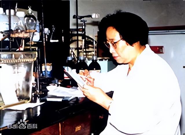 获得诺贝尔奖的人，第一个获得诺贝尔奖的人是谁（那些获得过诺贝尔奖的华人科学家）