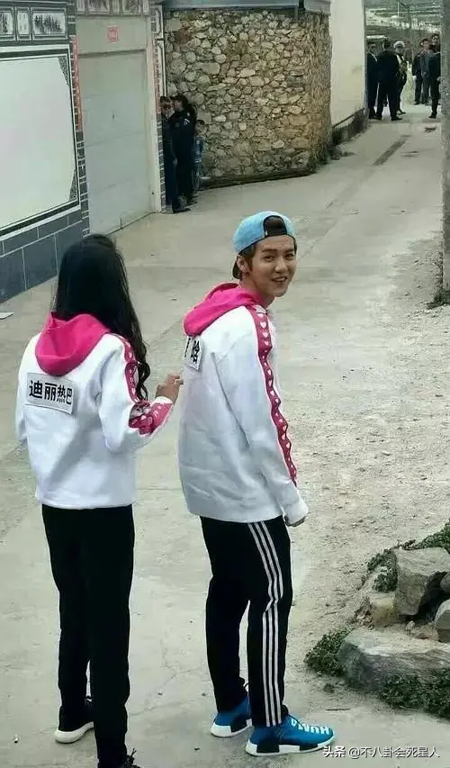 中国男明星排行榜，男明星排行榜2022投票（男明星排行榜）