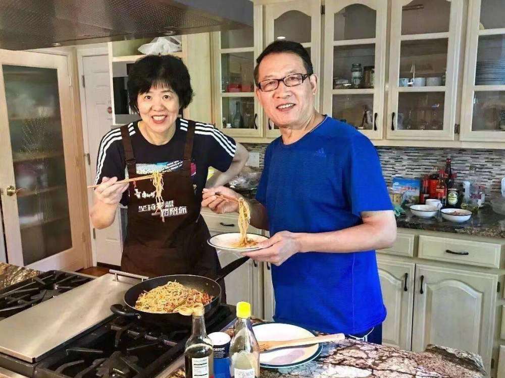 郎平的老公(郎平丈夫王育成) - 青木春