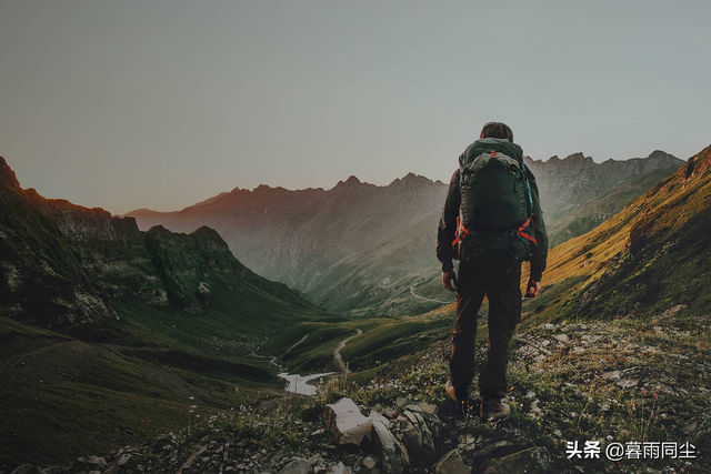 荒野求生的技巧，荒野求生的技巧和方法（荒野中最容易犯的8个致命错误以及避免这些错误的技巧）