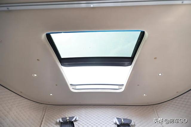 家用代步还能旅行市区能开的房车，兼顾自驾旅行/日常代步