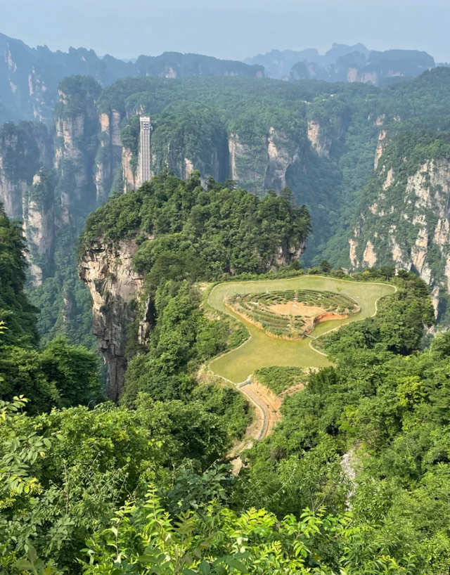 湘西终于开通高铁了，“湘西最美高铁”即将通车