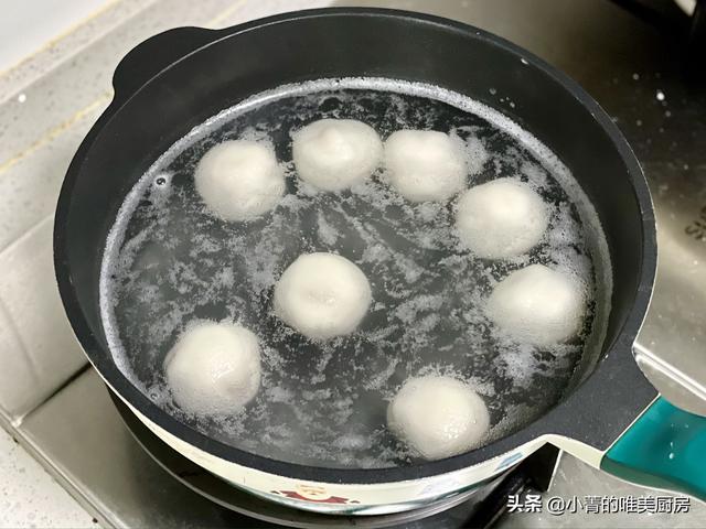 肉馅汤圆哪里人吃，猪肉汤圆是哪里的小吃（吃起来超过瘾）