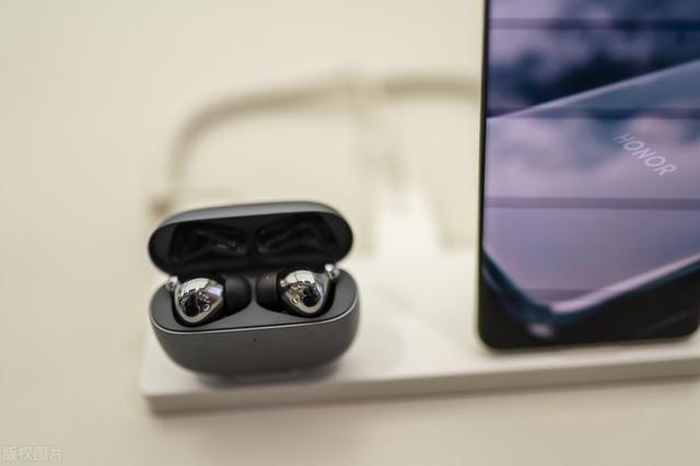 入耳式耳机老是滑出来，十佳平头塞耳机排行（入耳式耳机老是会滑出来怎么办）