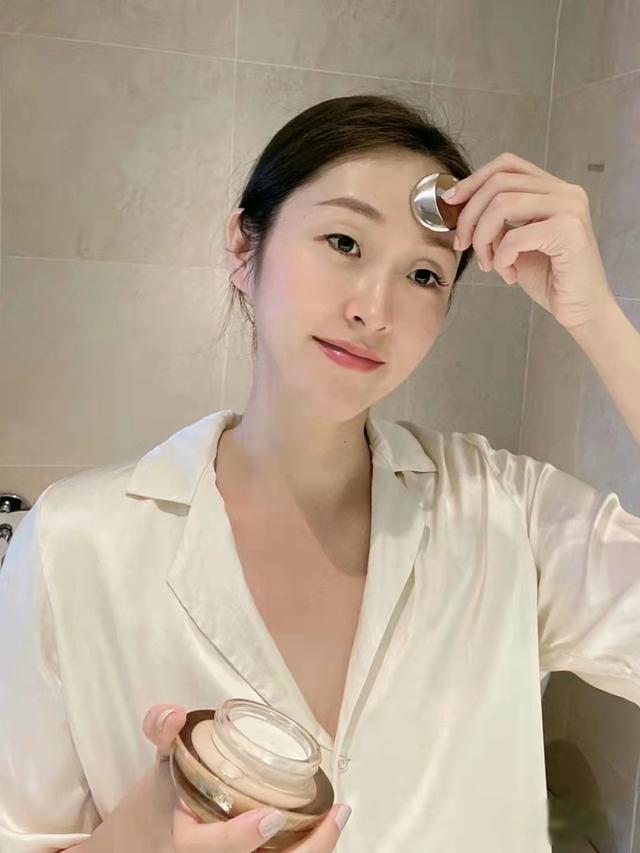 中年女性护肤诀窍，中年如何护肤（护肤要做到“3要3不要”）