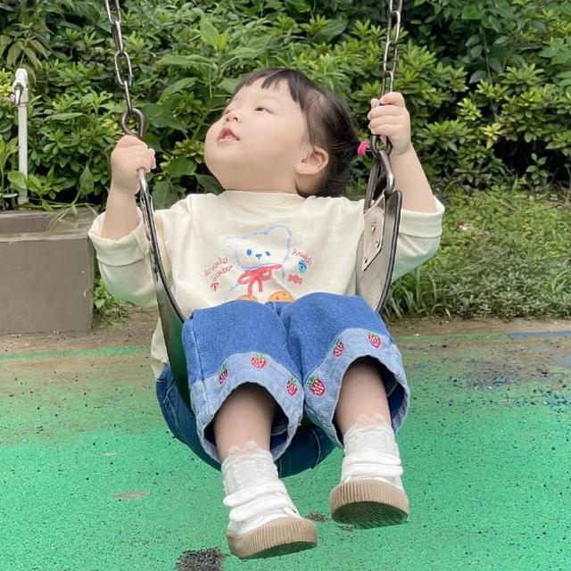 你要乐观的哈哈大笑，微信头像，你要乐观的哈哈大笑，别人才会欣赏你.（可爱头像丨乐观积极）