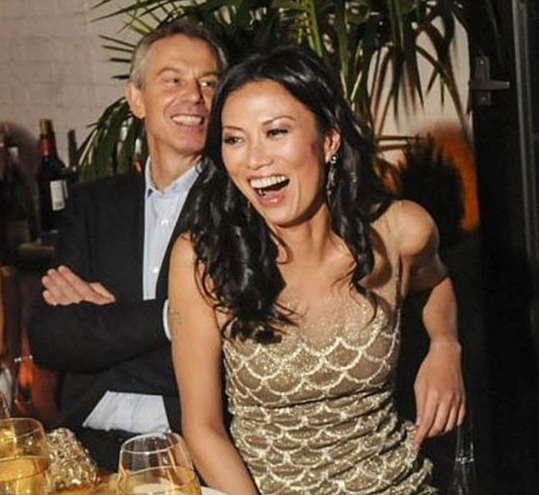 邓文迪简介，邓文迪简介个人资料邓文迪的七个男人都是谁（嫁百亿豪门却与首相暧昧）