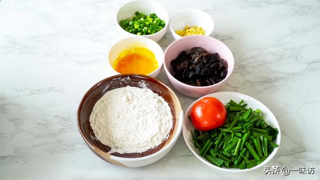 面片汤的家常做法，家常面片汤的食谱（非常适合当早餐和晚餐吃）