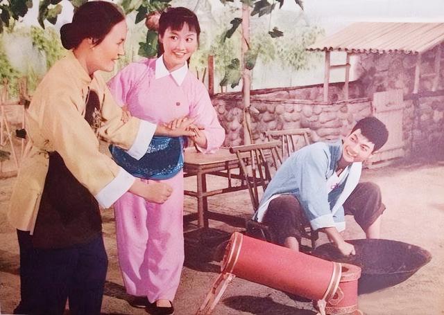 李谷一儿子，李谷一有孩子吗（和金铁霖离婚各自有遗憾）