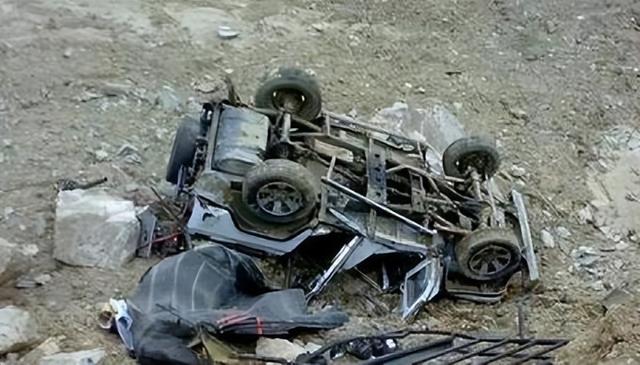 潘粤明董洁离婚原因，董洁为什么那么恨潘粤明（她为什么会和潘粤明离婚）