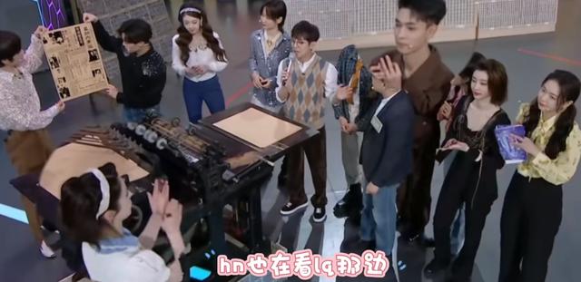 高端逗比的情侣网名，高端逗比的情侣网名原耽（秦霄贤哈妮克孜cp感十足）