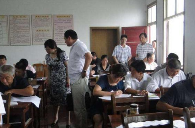 初中校长什么级别，学校校长什么级别（县高中校长属于公务员还是事业编）