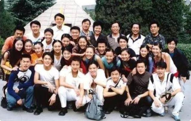 边潇潇主演的电视剧，雷佳音演过的电视剧大全（边潇潇：策划“插刀门”）