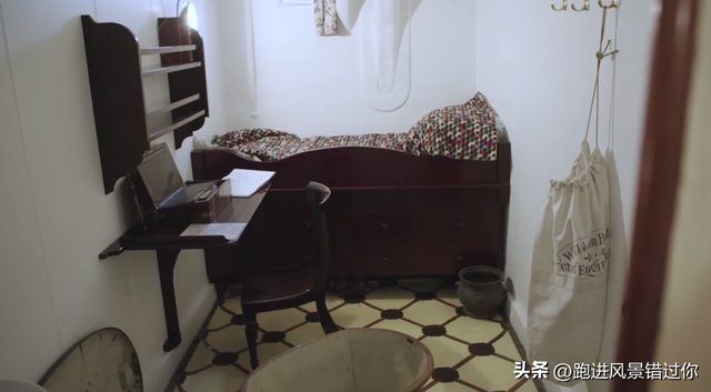 阿姆斯特朗大炮，阿姆斯特朗炮（一艘永不沉没的铁甲战船）