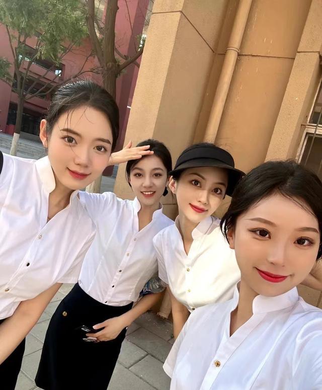 中国民航大学专科分数线是多少，2019中国民航大学分数线汇总（美女大学生晒校内艺术照）