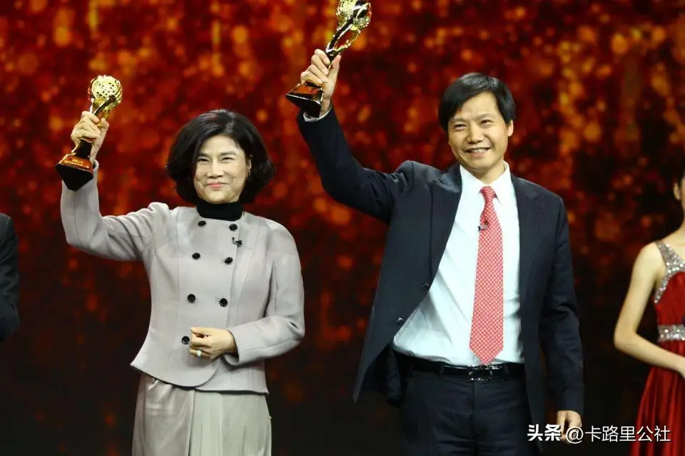 五年前董明珠雷军立下十亿赌约，而今小米公司成功突破1000亿，你怎么看？
