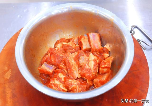自热米饭怎么吃，如何吃自热米饭（简单几步就能上桌）