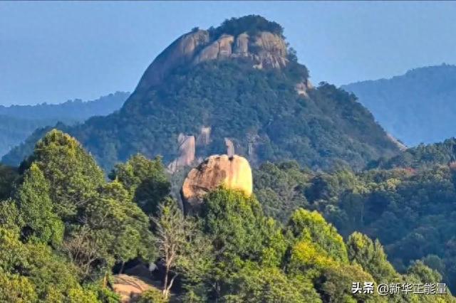 紫金县这座霸气山峰，天子嶂，风景秀丽，有去过的吗？